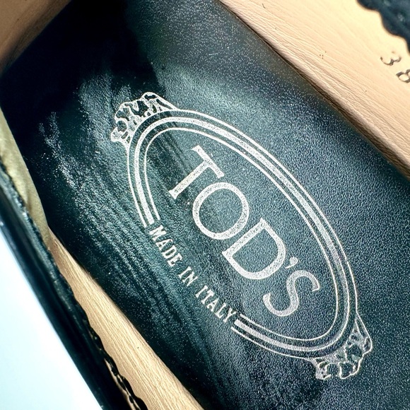 Tod's Women's Bilbao Black Patent Leather Loafers - Picture 8 of 12